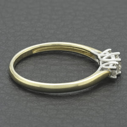9ct Yellow Gold 0.33ct 3 Stone Diamond Ring - Image 3