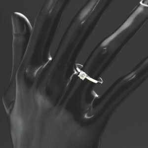 9ct White Gold 0.33ct Diamond Single Stone Ring
