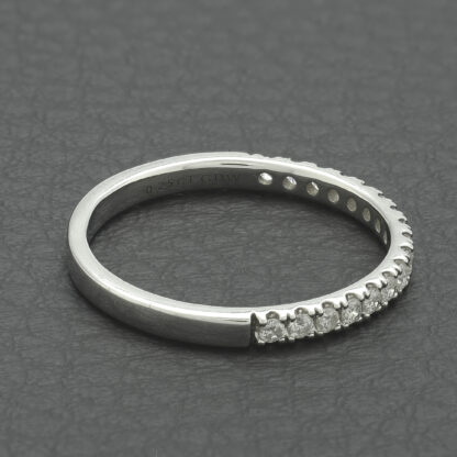 9ct White Gold 0.25ct Diamond Eternity Ring - Image 3