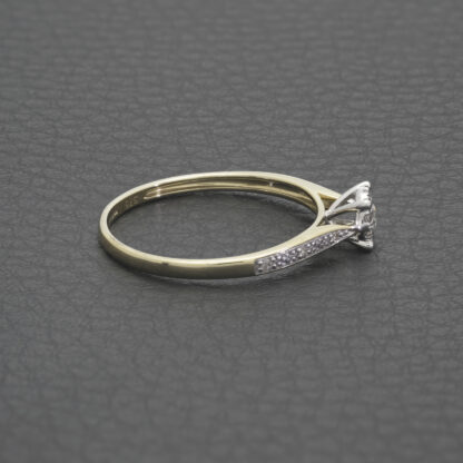 9ct Yellow Gold 0.15ct Diamond Cluster Ring - Image 3