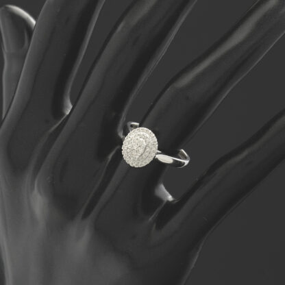 9ct White Gold 0.25ct Diamond Cluster Ring - Image 3