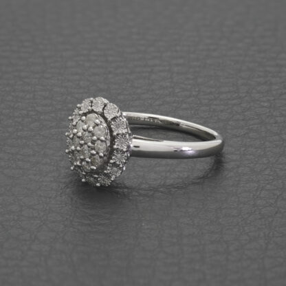 9ct White Gold 0.25ct Diamond Cluster Ring - Image 2
