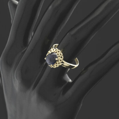 9ct Yellow Gold Blue Sapphire Ring - Image 2