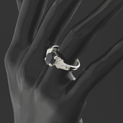 9ct White Gold 0.10ct Diamond And Sapphire Ring - Image 4