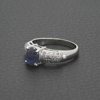 9ct White Gold 0.10ct Diamond And Sapphire Ring - Image 2