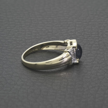 9ct Yellow Gold 0.09ct Diamond And Sapphire Ring - Image 3