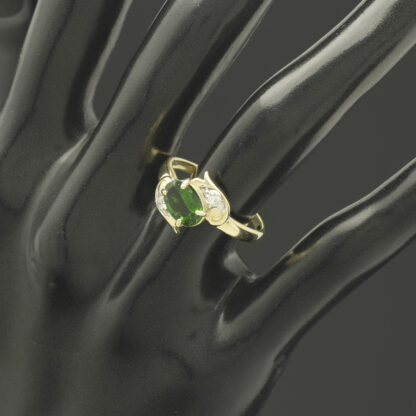 9ct Yellow Gold 0.12ct Diamond & Tsavorite Ring - Image 4