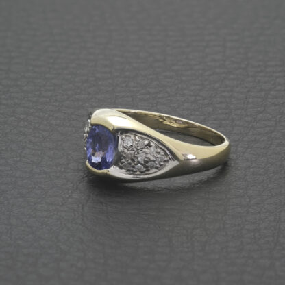 9ct Yellow Gold Diamond & Tanzanite Dress Ring - Image 2