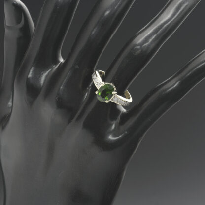 9ct Yellow Gold 0.21ct Diamond & 1.47ct Chrome Diopside Dress Ring - Image 4