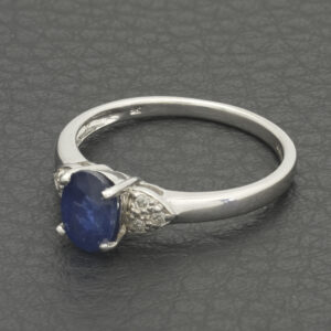 9ct White Gold 0.75ct Sapphire &#038; 0.06ct Diamond Ring