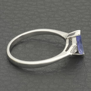 9ct White Gold 0.50ct Tanzanite And 0.12ct Diamond Ring