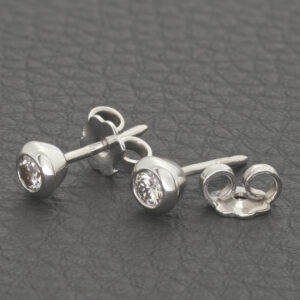 18ct White Gold 0.24ct Diamond Stud Earrings