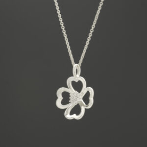 18ct White Gold 0.10ct Diamond Flower Necklace 18&#8243;