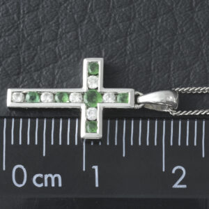 18ct White Gold 0.09ct Diamond &#038; 0.10 Emerald Cross Necklace 18&#8243;
