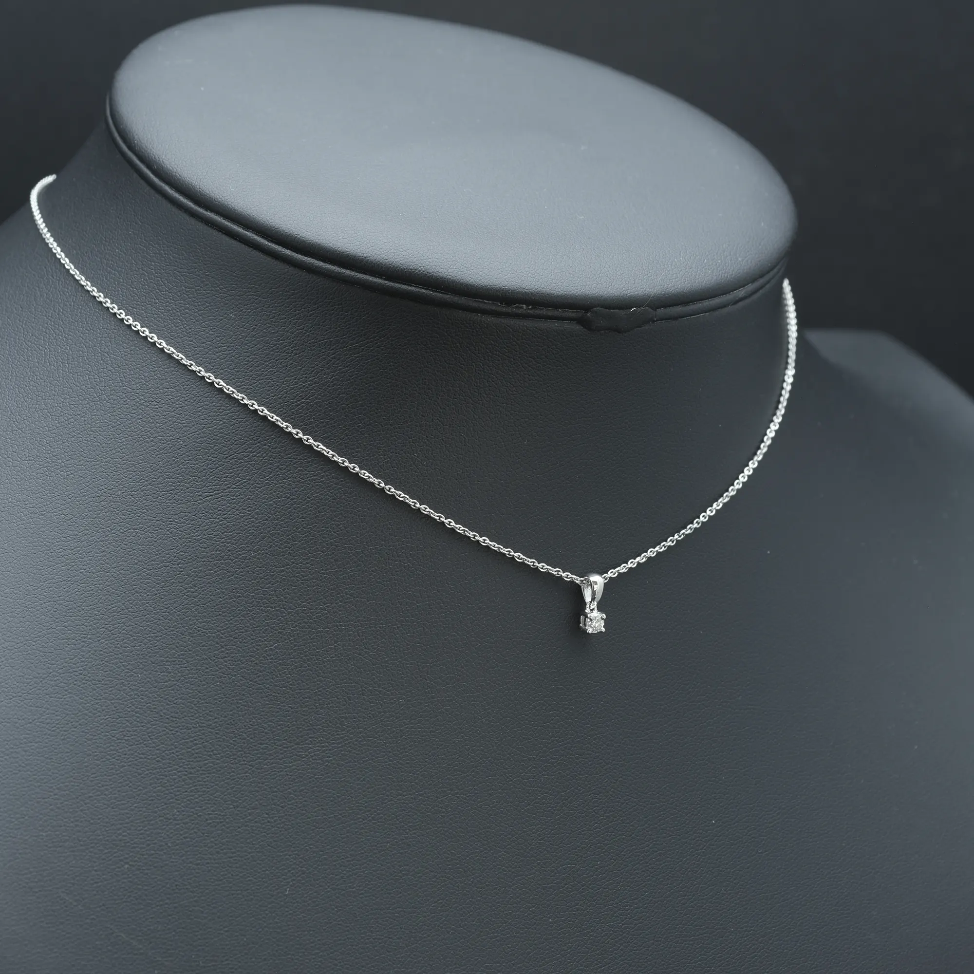 Platinum 0.10ct Diamond Necklace - Image 2