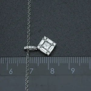 18ct White Gold 0.55ct Diamond Necklace 18″