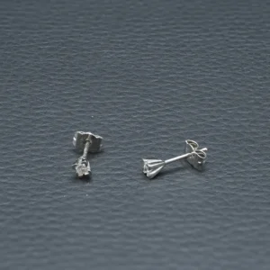 18ct White Gold 0.20ct Diamond Stud Earrings