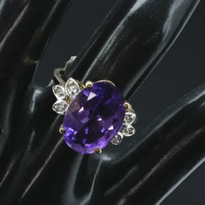 10ct Yellow Gold 4.35ct Amethyst & Diamond Ring