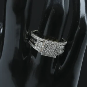 9ct Yellow Gold 1.00ct Diamond Halo Ring