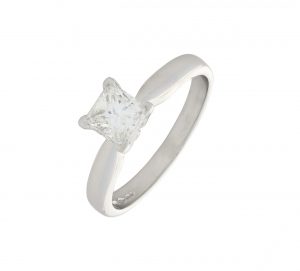 Platinum 0.90ct Princess Cut Diamond Solitaire Ring