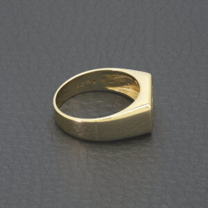 18ct Yellow Gold 0.50ct Diamond Signet Ring