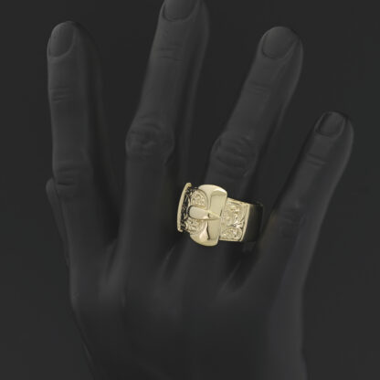 9ct Yellow Gold Buckle Ring - Image 2