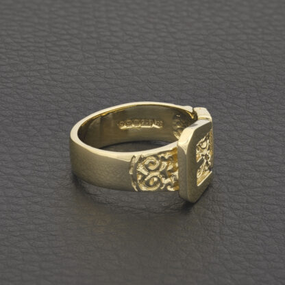 9ct Yellow Gold Buckle Ring - Image 6